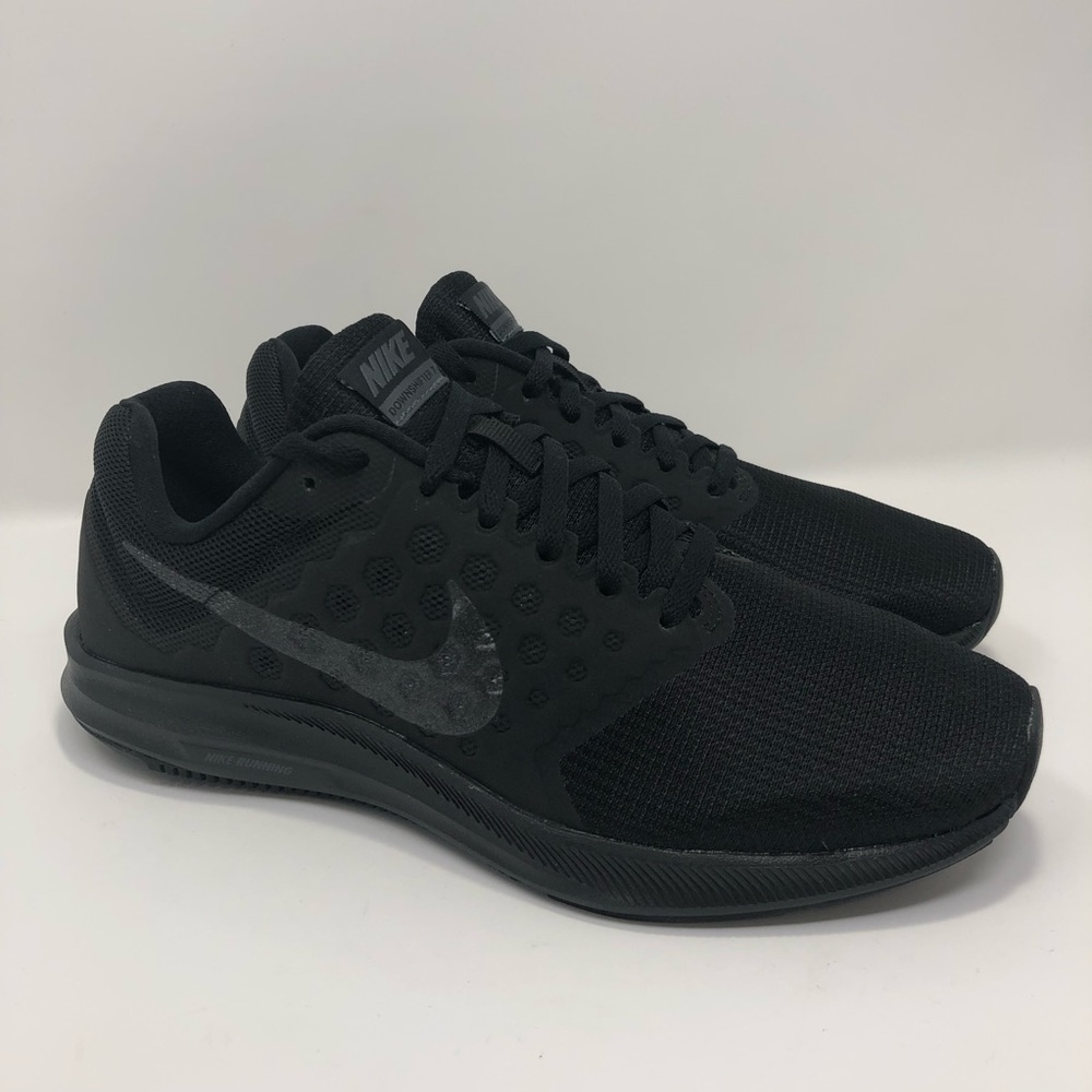 NEW Nike Downshifter 7